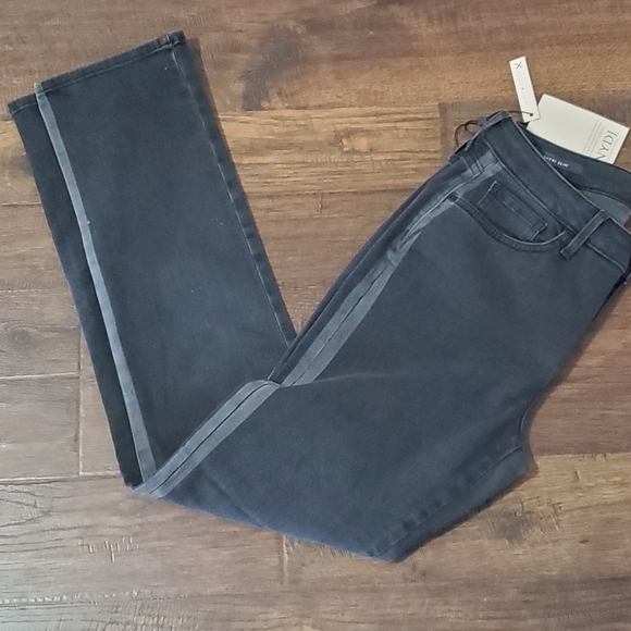 NWT NYDJ Sheri Slim size 4 - Picture 4 of 4